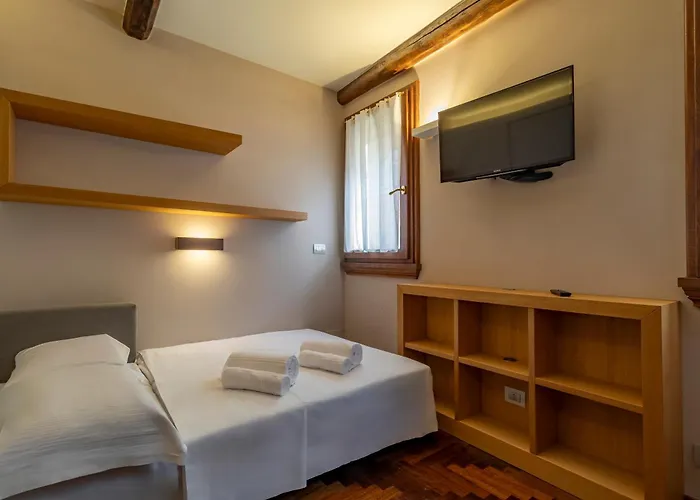 Urent - Trastevere Petite Escape