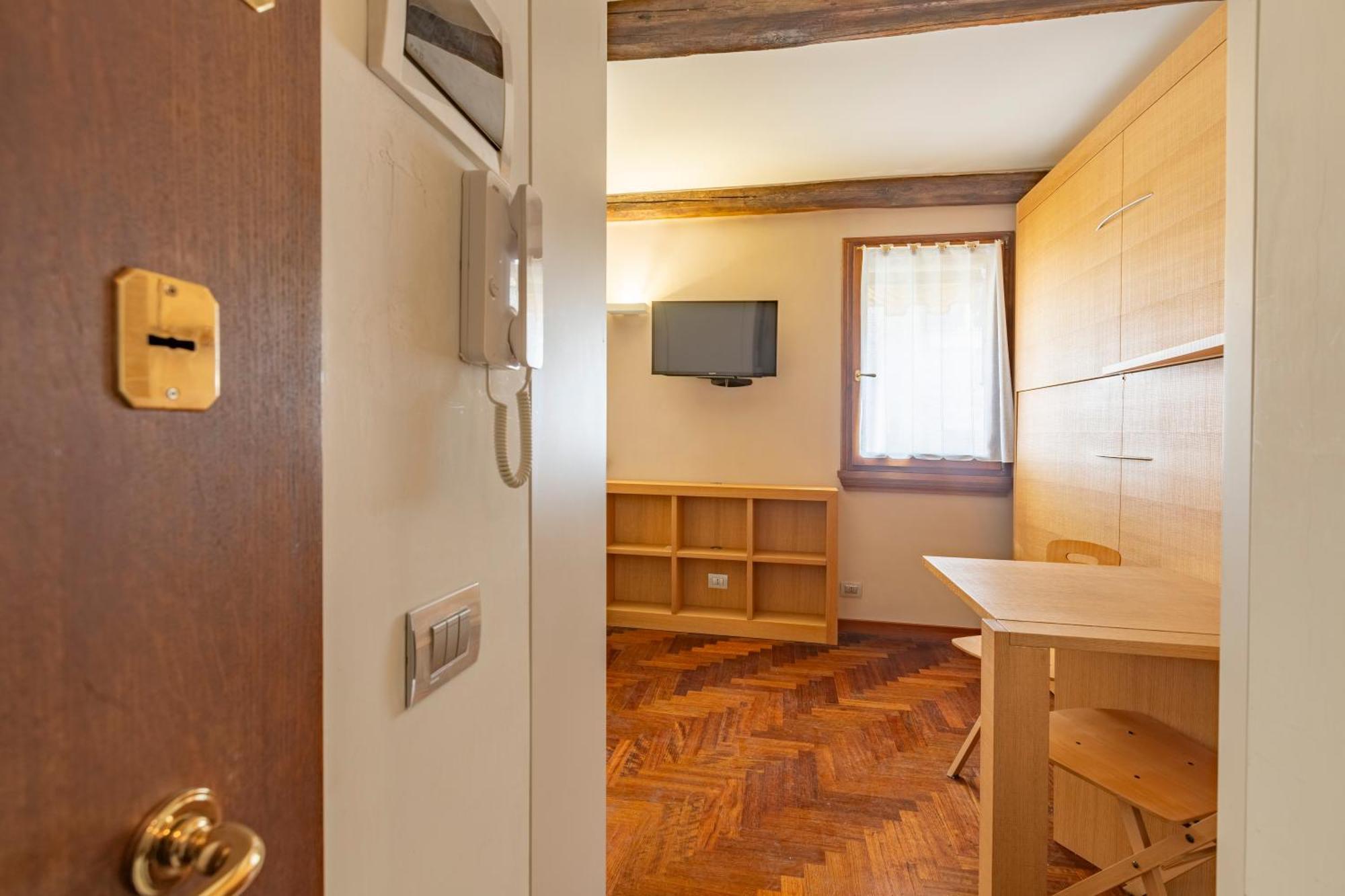 Urent - Trastevere Petite Escape